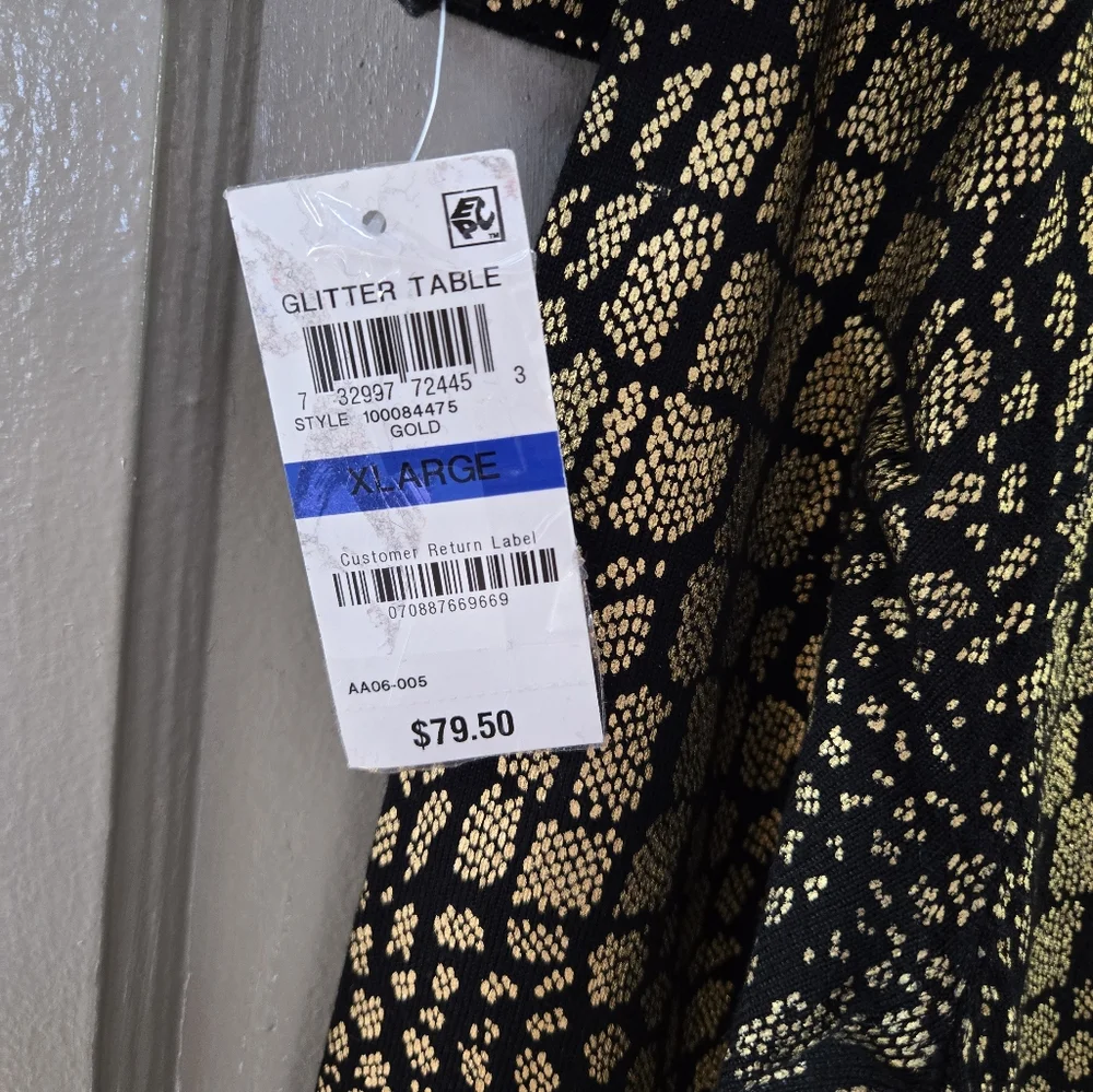 Beautiful gold/black sweater - Picture 2 of 3